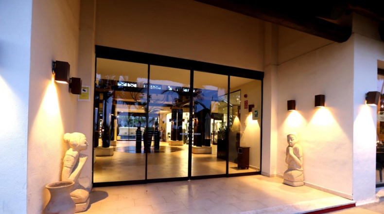 Málaga - Estepona - 2000m2