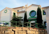 Vil·la amb terreny en lloguer a Estepona ref.: TR285623 foto