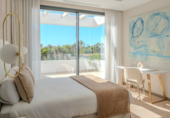 Вилла с участком на продажу в городе Марбелья. Фото