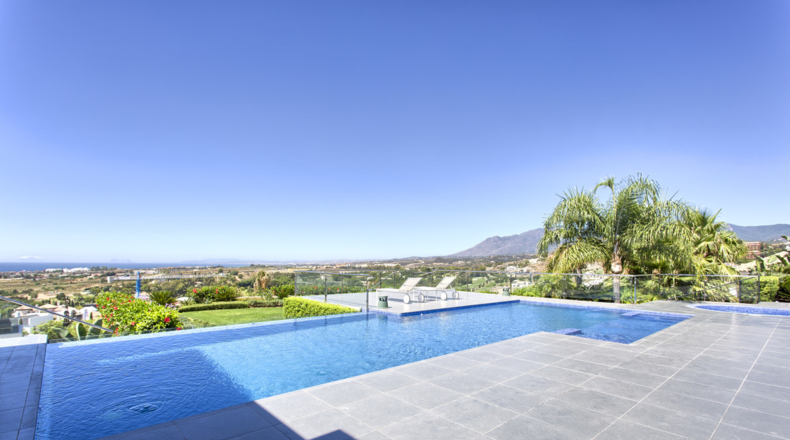 Málaga - La Perdiz - 2400m2