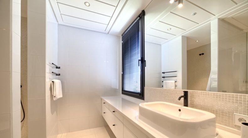 Málaga - La Perdiz - 2400m2