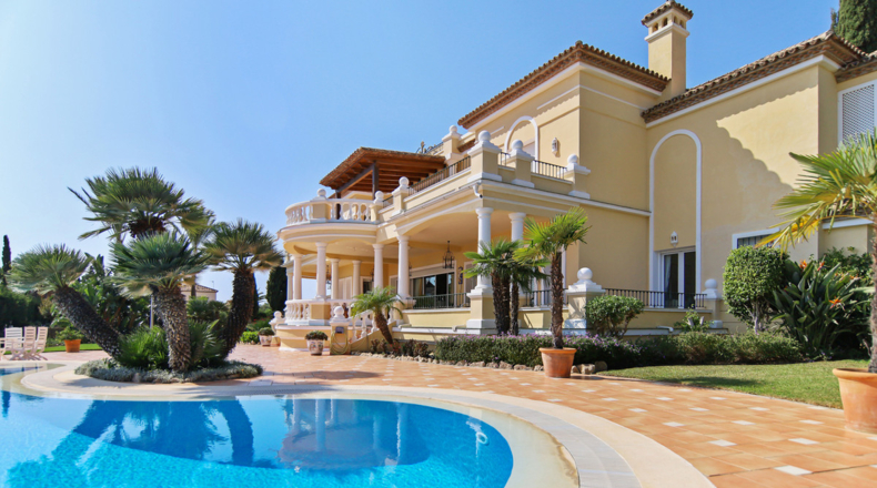 Málaga - Estepona - 2755m2