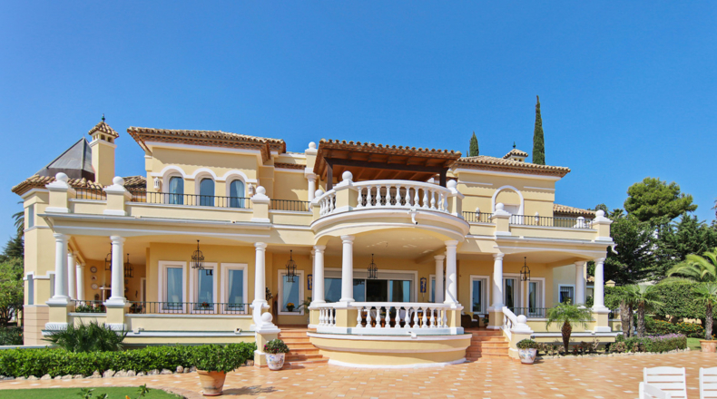 Málaga - Estepona - 2755m2