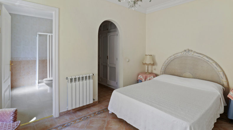 Málaga - Estepona - 2755m2
