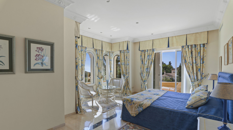 Málaga - Estepona - 2755m2