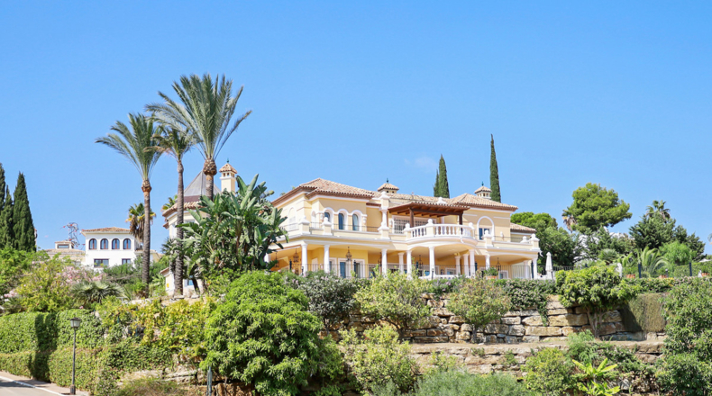 Málaga - Estepona - 2755m2