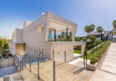 Vil·la amb terreny en venda a Marbella ref.: TR29738 foto