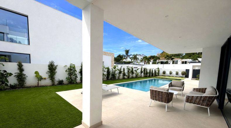 Málaga - Estepona - 645m2