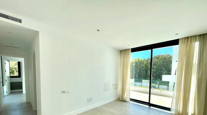 Málaga - Estepona - 645m2