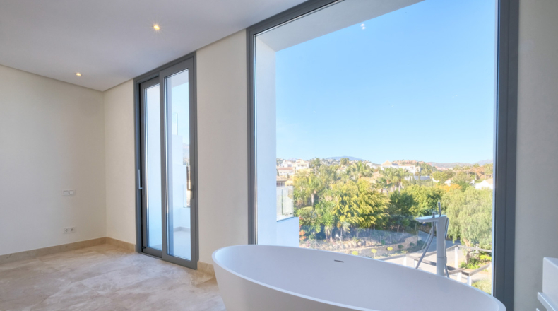 Málaga - La Alqueria - 1080m2