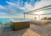 Villa con terreno en venta en Marbella ref: TR89779 foto