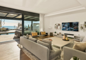 Villa con terreno en venta en Marbella ref: TR89779 foto