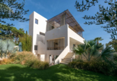 Vil·la amb terreny en venda a Marbella ref.: TR207987 foto