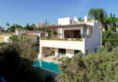 Vil·la amb terreny en venda a Marbella ref.: TR207987 foto