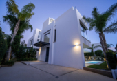 Vil·la amb terreny en venda a Marbella ref.: TR254367 foto