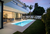 Vil·la amb terreny en venda a Marbella ref.: TR254367 foto