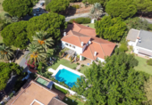 Vil·la amb terreny en venda a Marbella ref.: TR94891 foto