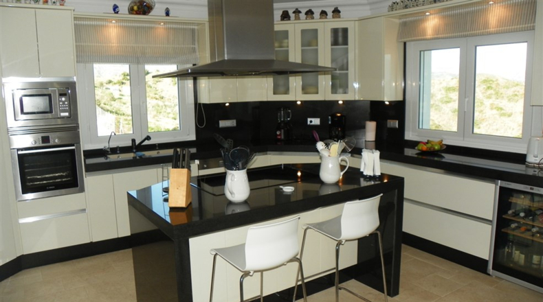 Malaga - Las Lagunas - 1450m2