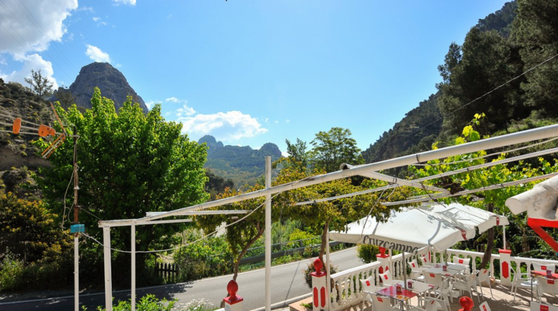 Málaga - Ardales - 2000m2