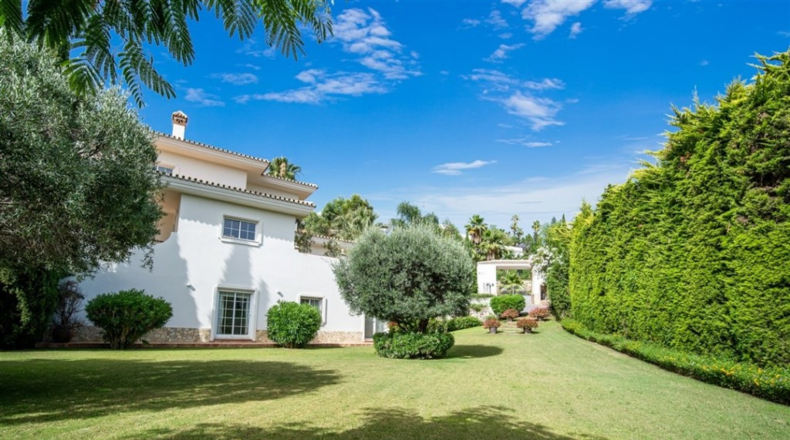 Málaga - El Paraíso Alto - 2750m2