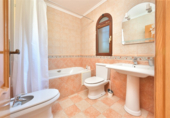 Vil·la amb terreny en venda a Marbella ref.: TR106661 foto