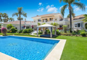 Vil·la amb terreny en venda a Marbella ref.: TR254381 foto