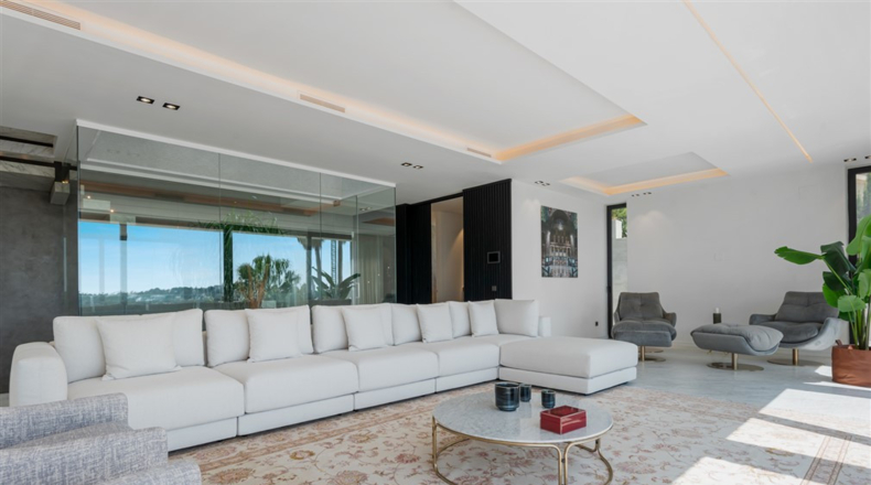 Málaga - Бенахавис - 1022m2