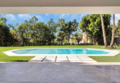 Vil·la amb terreny en venda a Marbella ref.: TR190258 foto