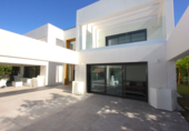 Vil·la amb terreny en venda a Marbella ref.: TR199436 foto