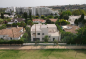 Vil·la amb terreny en venda a Marbella ref.: TR199436 foto