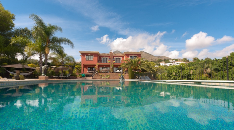 Málaga - Benalmádena - 5000m2