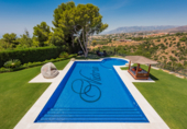 Vil·la amb terreny en venda a Marbella ref.: TR203970 foto