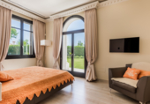 Vil·la amb terreny en venda a Marbella ref.: TR203970 foto