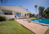 Vil·la amb terreny en venda a Marbella ref.: TR254395 foto