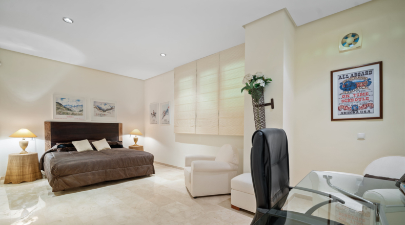 Malaga - San Pedro de Alcántara - 1085m2