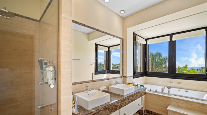 Malaga - San Pedro de Alcántara - 1085m2