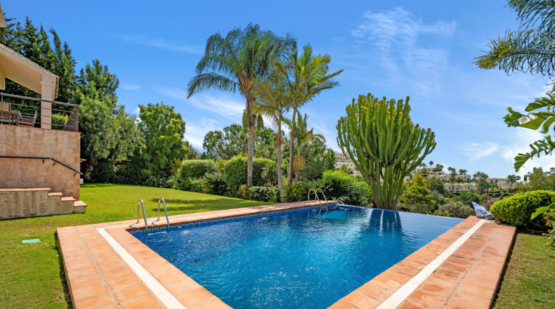Malaga - San Pedro de Alcántara - 1085m2