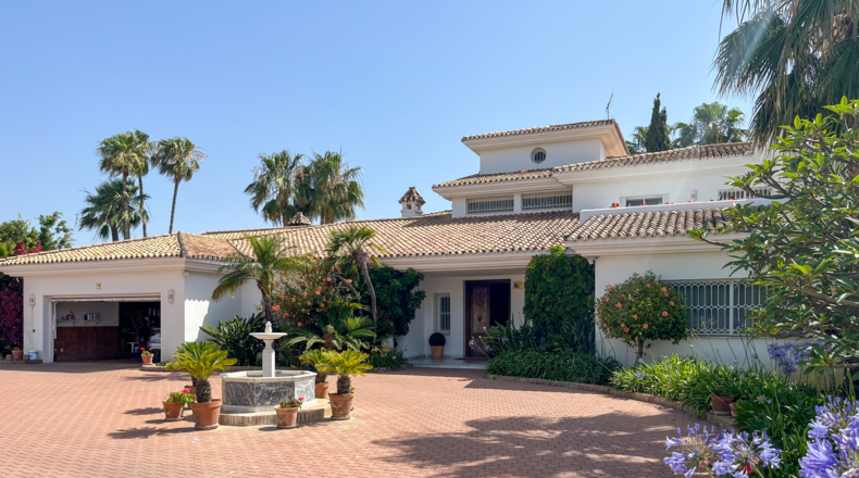 Málaga - San Pedro de Alcántara - 3864m2