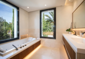 Vil·la amb terreny en venda a Marbella ref.: TR254404 foto
