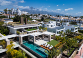 Vil·la amb terreny en venda a Marbella ref.: TR203922 foto