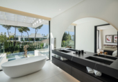 Vil·la amb terreny en venda a Marbella ref.: TR203917 foto