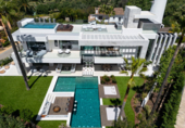 Vil·la amb terreny en venda a Marbella ref.: TR203917 foto