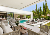 Vil·la amb terreny en venda a Marbella ref.: TR254409 foto