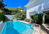 Vil·la amb terreny en venda a Marbella ref.: TR254414 foto
