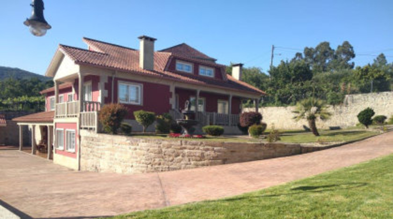 Pontevedra - Vilafranca - 2000m2