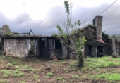 Загородный дом с участком на продажу в городе Barro. Фото