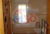 Отдельно стоящий дом с участком на продажу в городе Ribabellosa. Фото