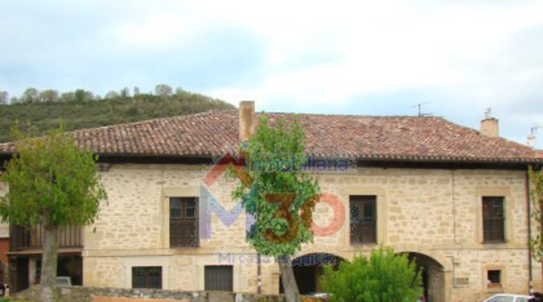 Álava - Manzanos - 800m2