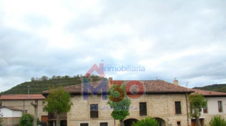 Álava - Manzanos - 800m2
