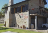 Chalet independiente con terreno en venta en Treviño ref: TR26212 foto